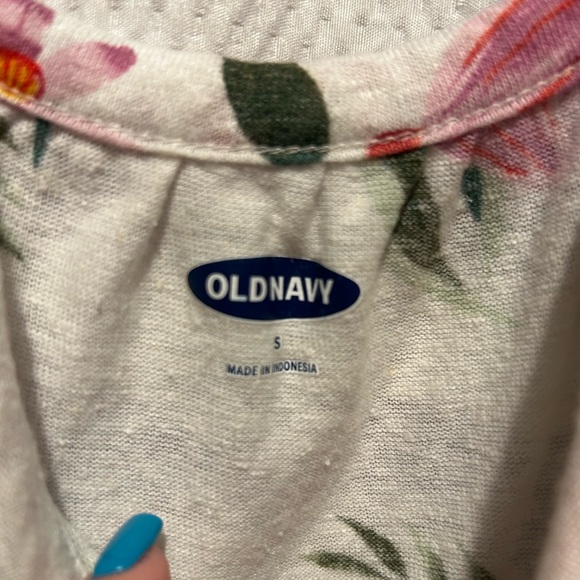 Old Navy Tank - Picture 2 of 2